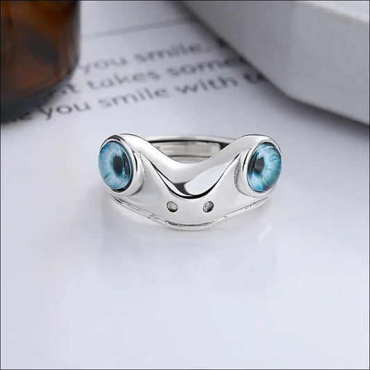 Blue Eyed Frog Ring Unisex i Äkta Silver Fantasy - Justerbar - Silverringar