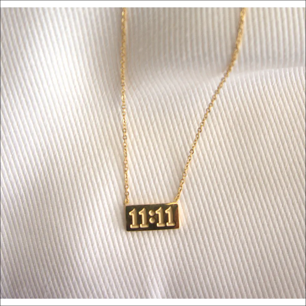 11:11 Änglanummer Halsband – Spirituell Elegans i Guld - JDN21126 / 35 gr - Personligt smycke