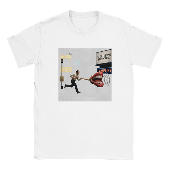 Leashed Voice T-shirt med illustration av mikrofon och texten 'Amplify' och 'Stop letting it run wild'.