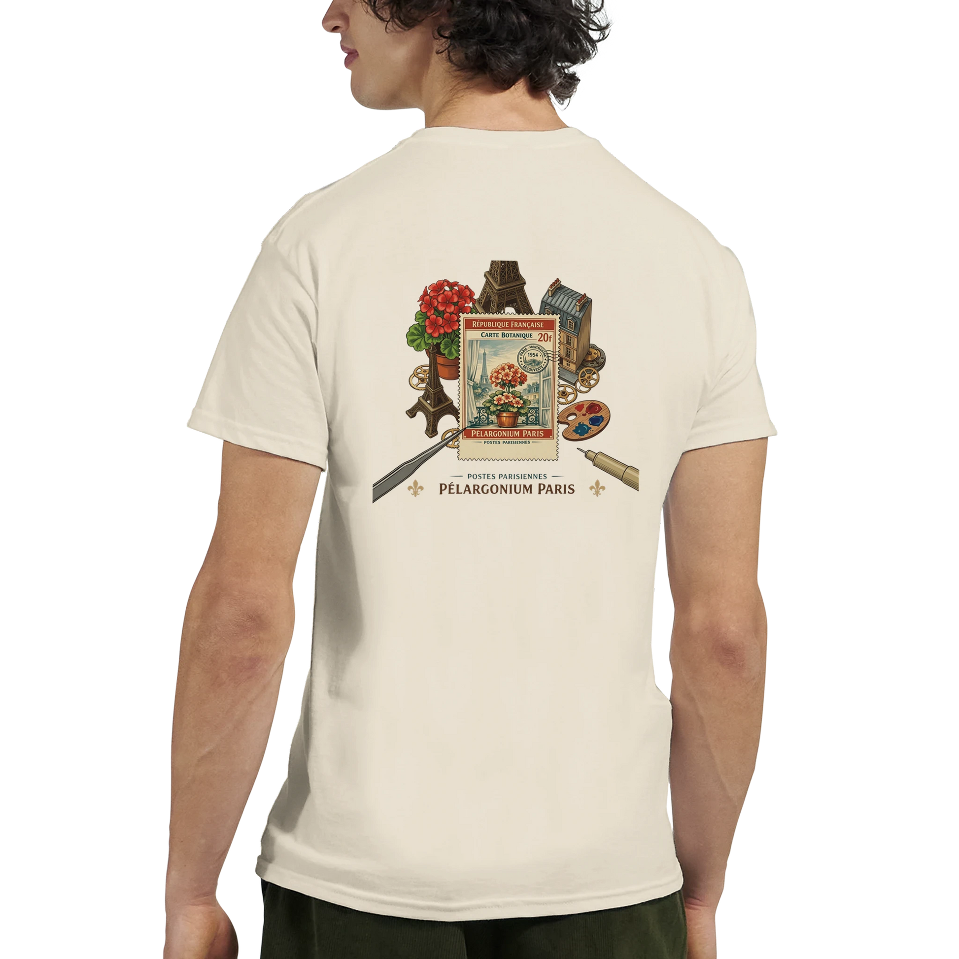 Paris 50s T-Shirt med vintage florala motiv och botaniska detaljer.