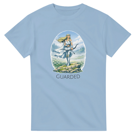 Fantasy T-Shirt med Elf Guardian Illustration, designad för unga vuxna med bow & arrow-theme.