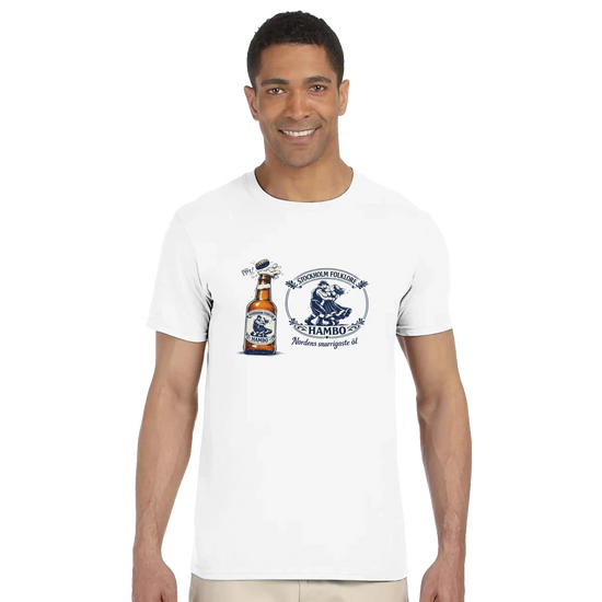 Hambo Folköl Tee med humoristisk design, perfekt för sociala tillfällen och svensk folkdans.