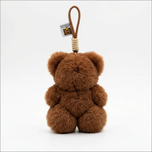 Bag Charm – Mjuk Teddy Nyckelring 18 cm i brunt fluffig fuskpäls, perfekt för väskor och nycklar.