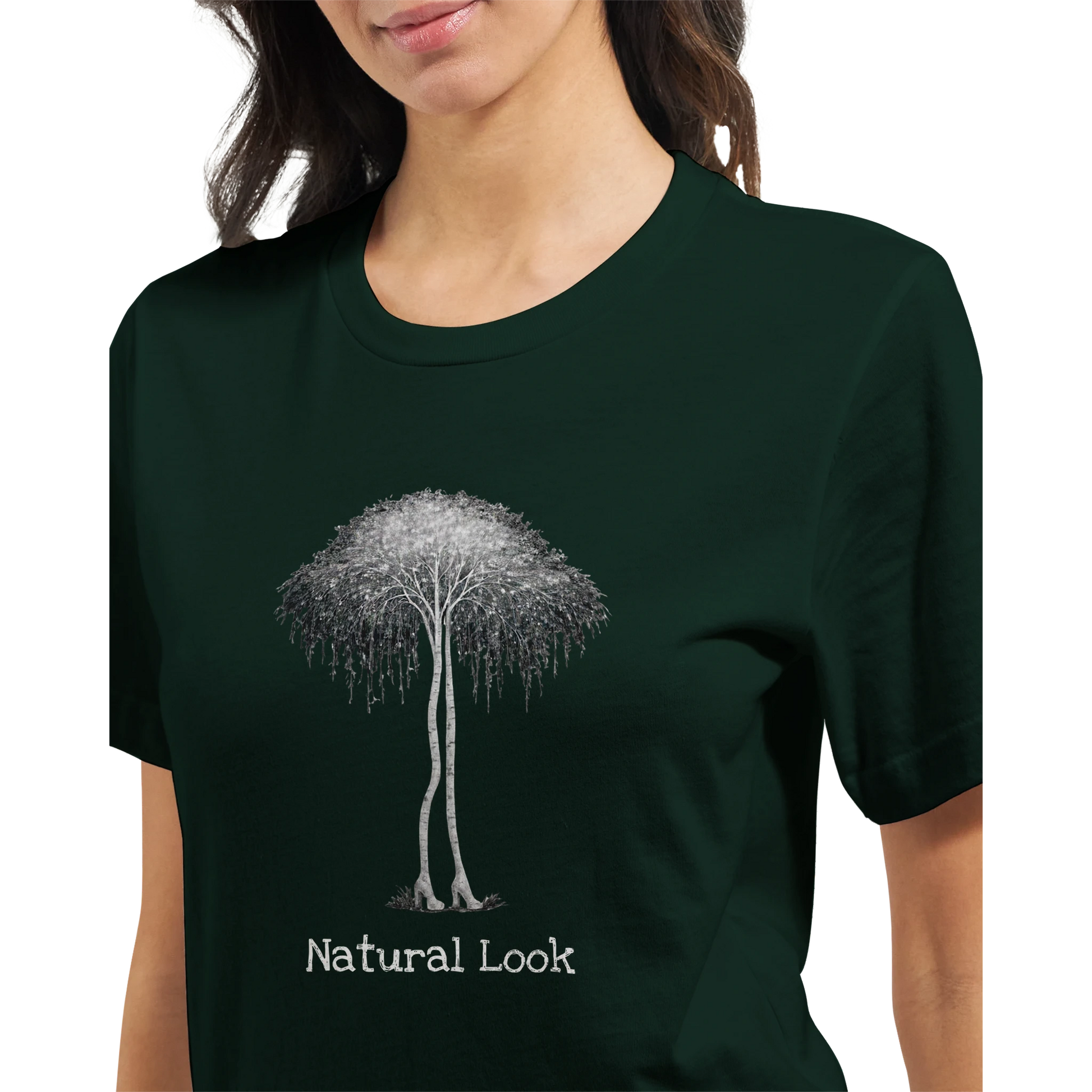 Surrealism Art Tee med motiv av björkar och texten 'Natural Look', unik och konstnärlig design.