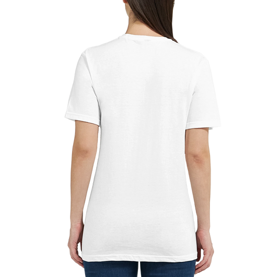 Bakvy av vit T-shirt med Mythology Pegasus design, perfekt för stilfulla och mytologiska teman.