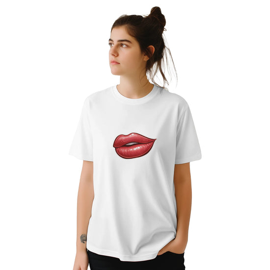 T-shirt med läppmotiv i rött – flirtig retrostil för kvinnor