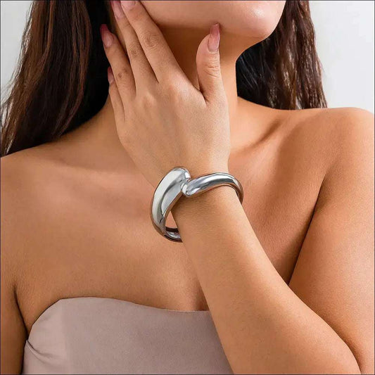 Guldmetallic Armband med Modern Design - Vit G 2J357 / 90 gr - mutual