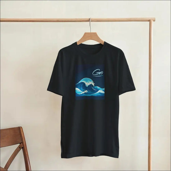 Go T‑Shirt – Grafisk vågdesign med kraft och rörelse - Print Material
