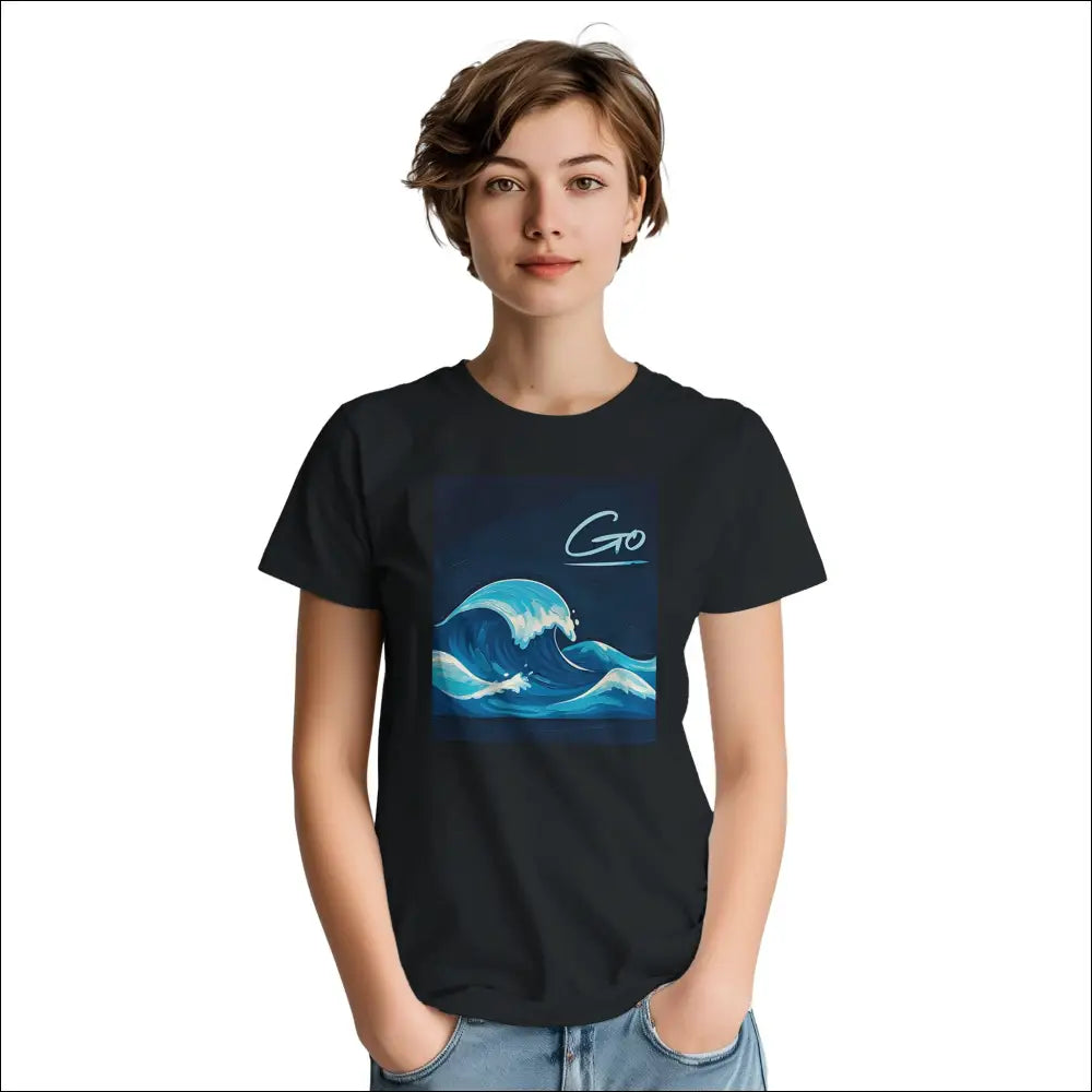 Go T‑Shirt – Grafisk vågdesign med kraft och rörelse - Print Material