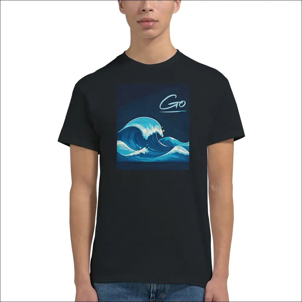 Go T‑Shirt – Grafisk vågdesign med kraft och rörelse - S - Print Material