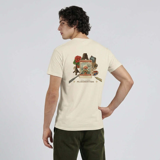 Paris 50s T-Shirt med vintage blomstertryck på ryggen, klassisk stil i beige färg.