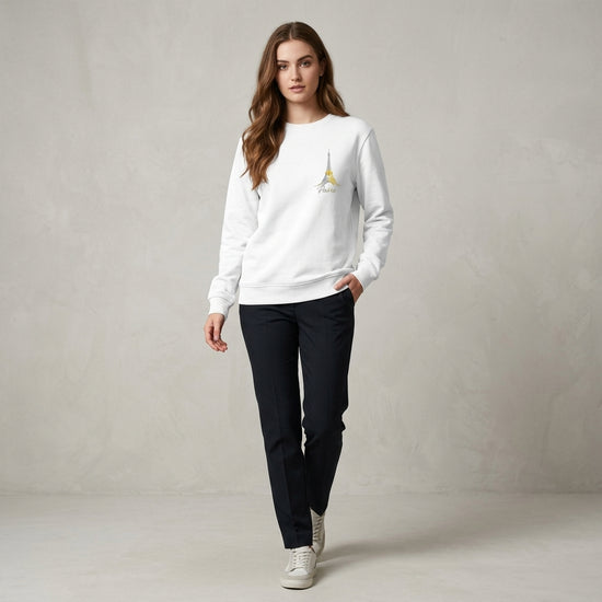 Modern Paris Minimal Graphics Sweatshirt – kvinna i vit sweatshirt med Eiffeltorn grafik