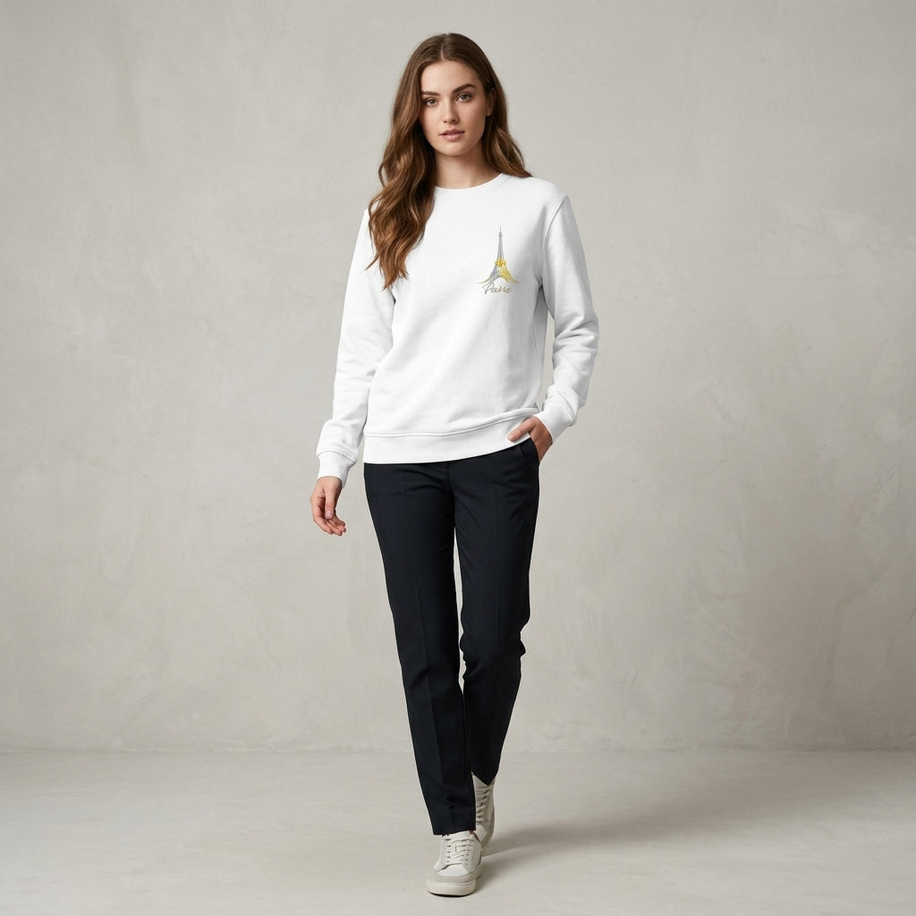 Modern Paris Minimal Graphics Sweatshirt – kvinna i vit sweatshirt med Eiffeltorn grafik