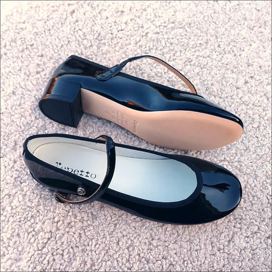 Mary Jane Patent Leather Ballet Flats – Women’s Classic Model - Svart / 35 - Damskor