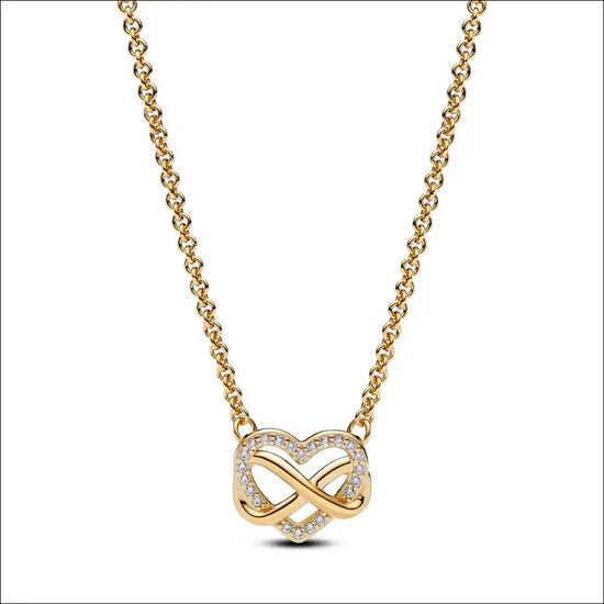 Pandora Sparkling Infinity Heart halsband med evighetssymbol och klara stenar, elegant design i guldpläterad silver.