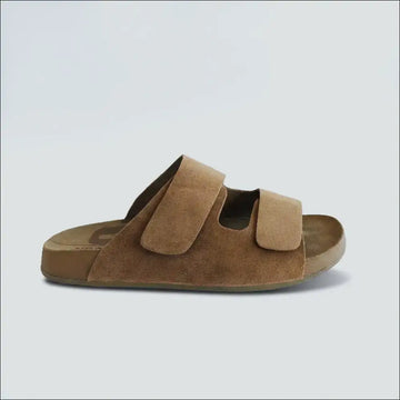 Relax Footwear – Lättviktiga Velcro sandaler med halksäker sula i brun konstvelur.