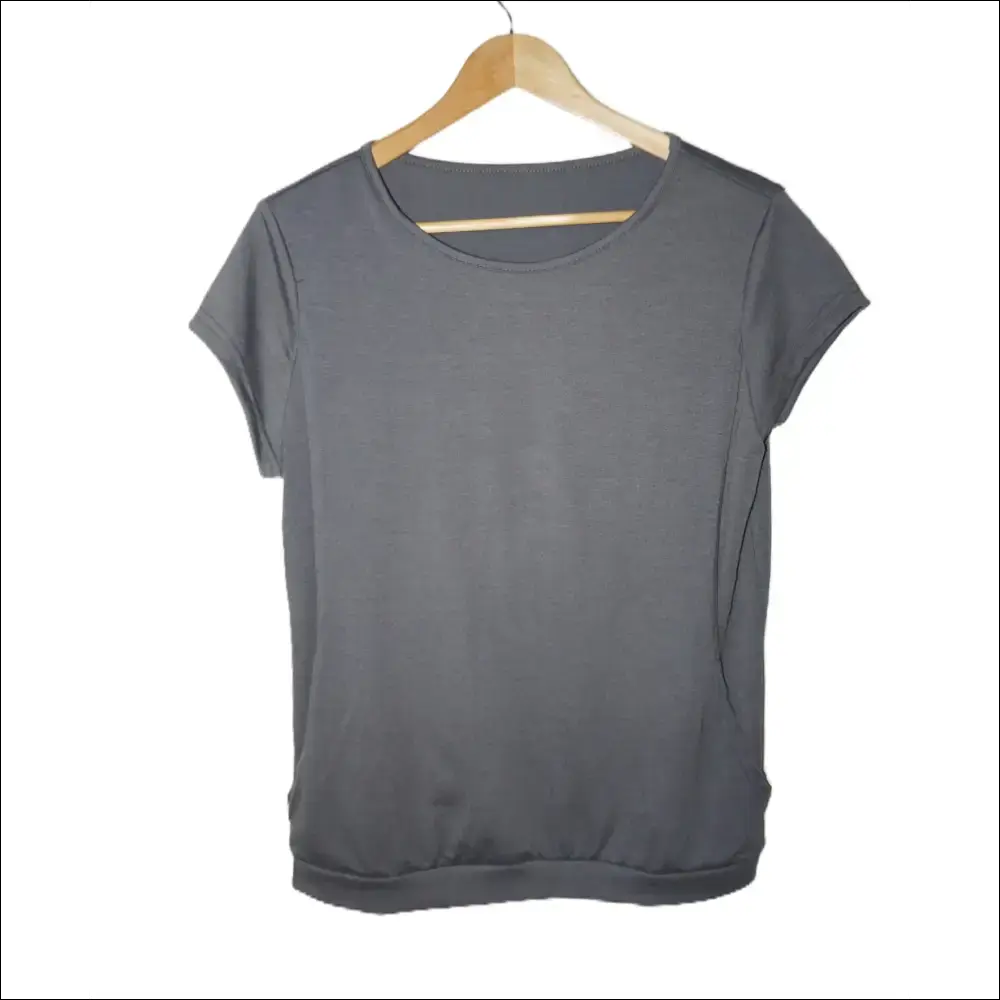 Smidig och Stilren Amnings-T-shirt – För Aktiv Vardag - T-shirt