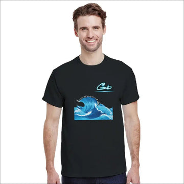 Stilren Vågor inspirerad Svart T-Shirt med Klassisk Design - Print Material