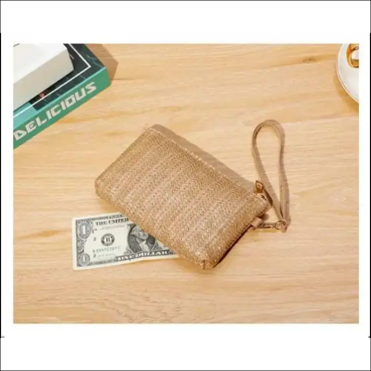 Stråväska med handledsrem för dam – liten lätt och stilren - Clutch