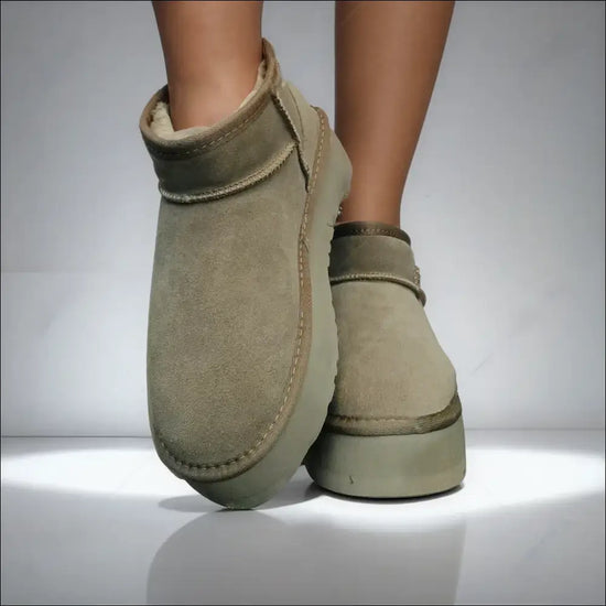 UGG Classic Ultra Mini Platform Chestnut med uggplush-foder - Stövletter