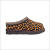 Ugg Tasman Chestnut - Trendiga leopardmönstrade tofflor med varmfodrad design och djärvt leopardton.
