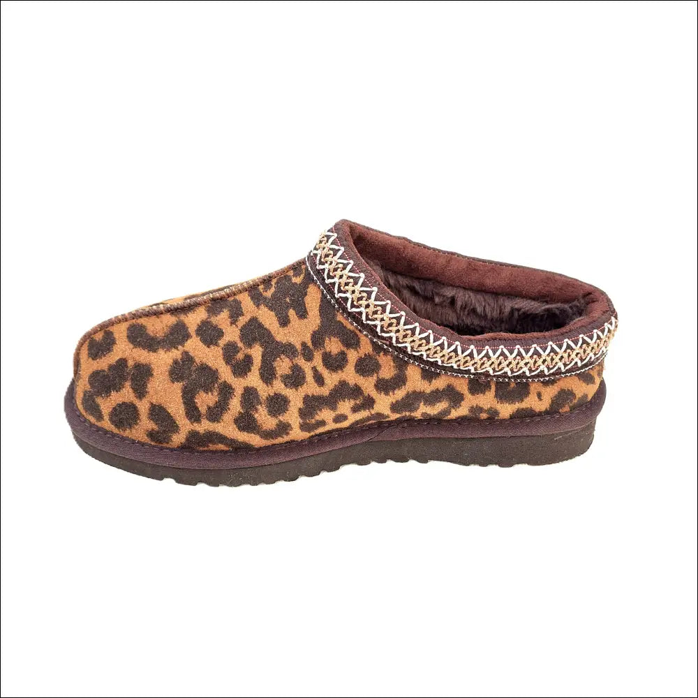 Ugg Tasman Chestnut - Trendiga leopardmönstrade tofflor med varmfodrad design och slip-on stil.